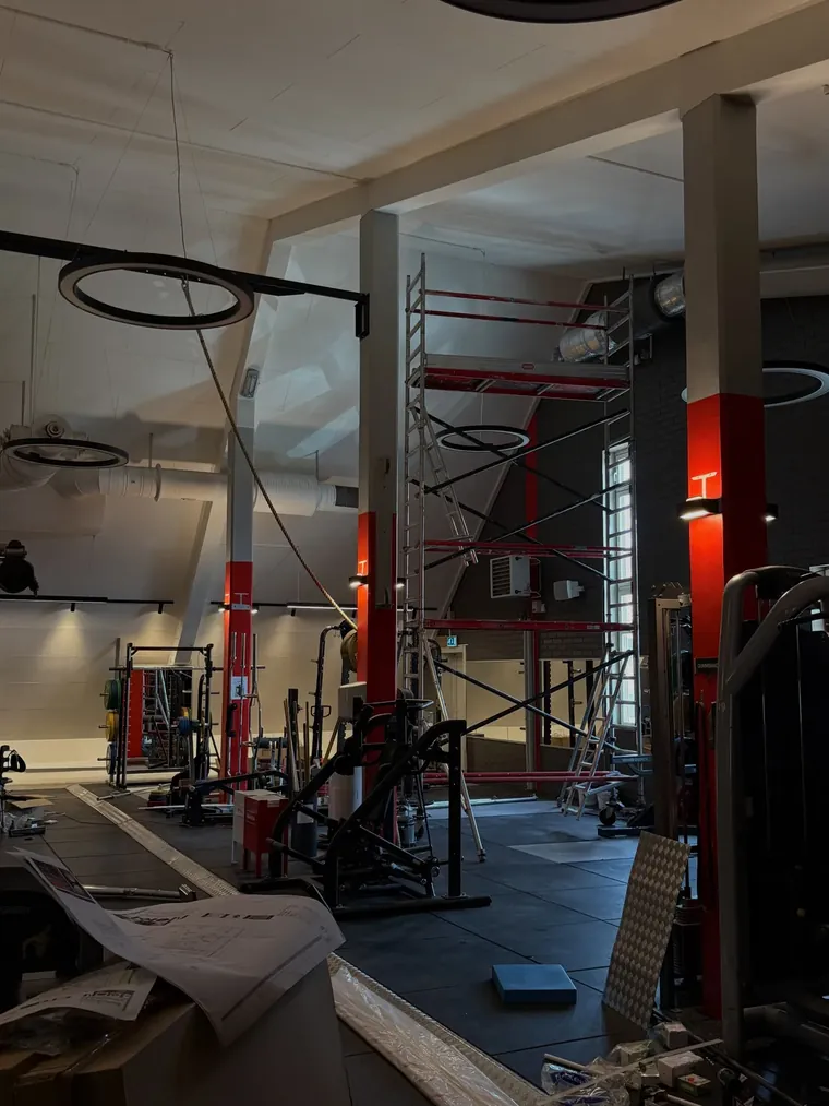 Ampere referensuppdrag – Friskis&Svettis Centrum, Elinstallation i Örebro